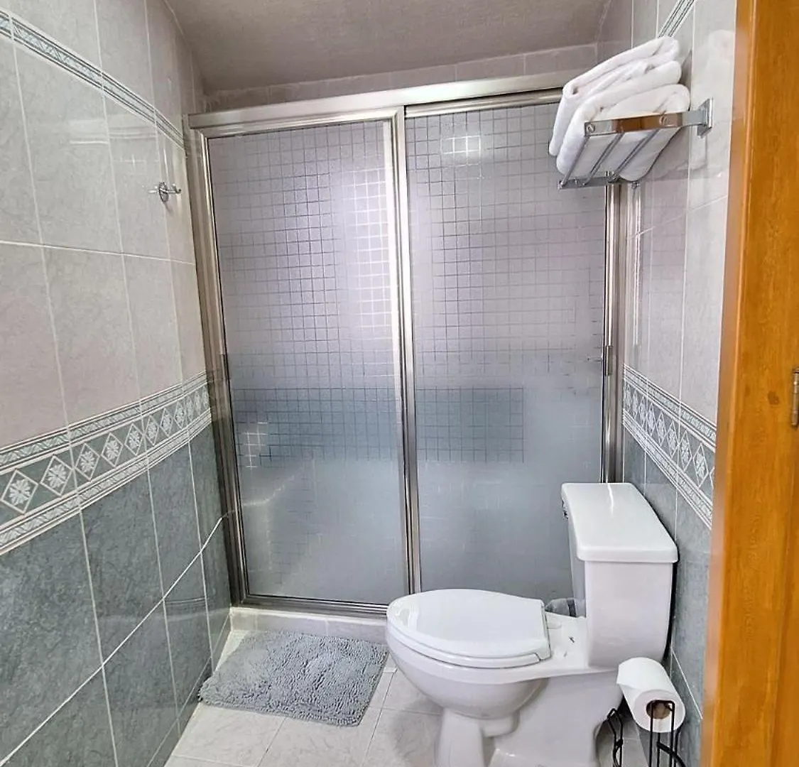 Amazing Oceanfront Condominium In Downtown 코수멜
