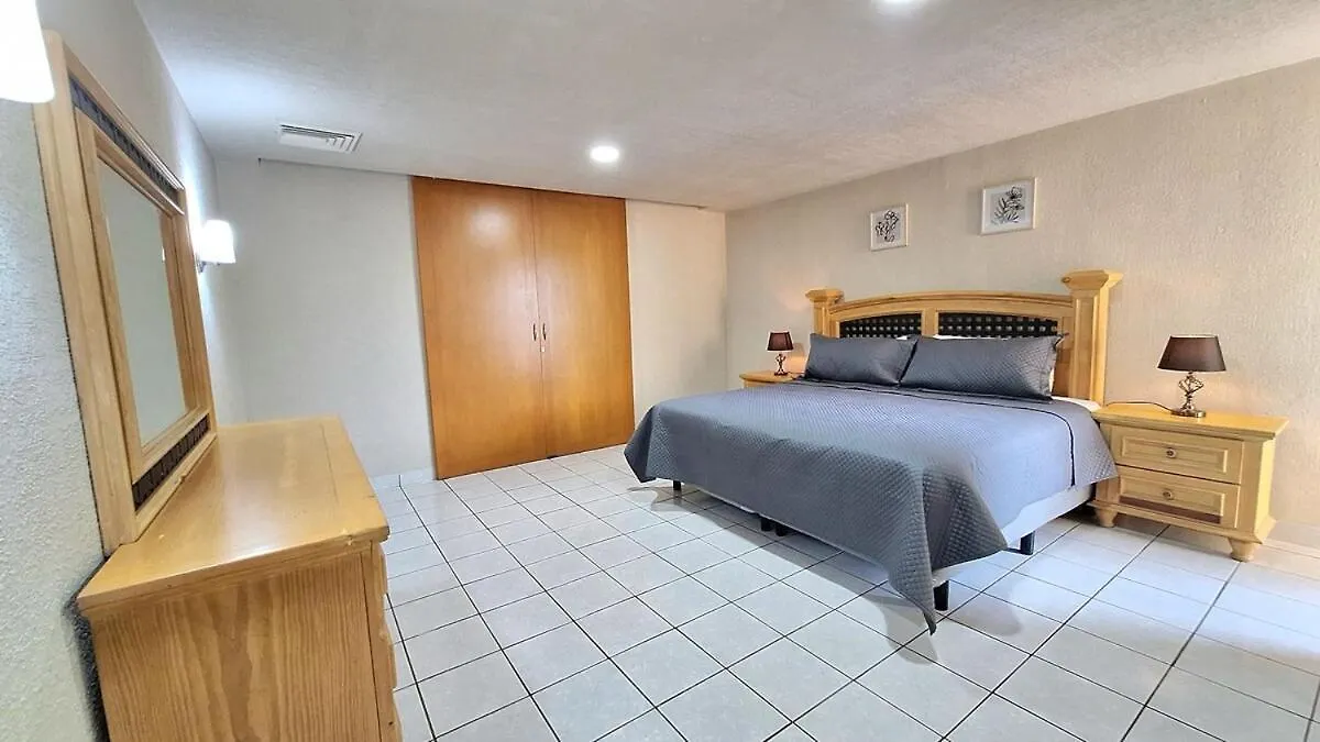 Amazing Oceanfront Condominium In Downtown קוזומל 0*,