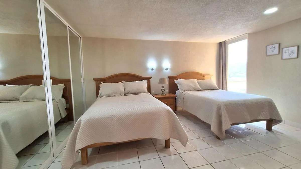 Amazing Oceanfront Condominium In Downtown קוזומל מקסיקו